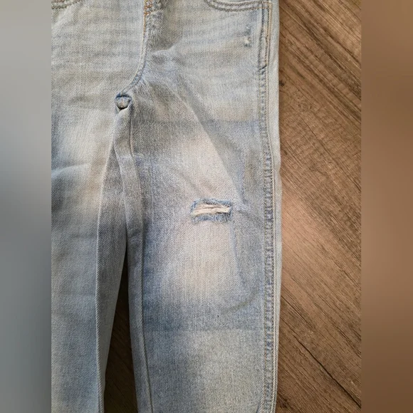 Old Navy Blue Relaxed Fit Jeans with Casual Style - Picture 2 of 3